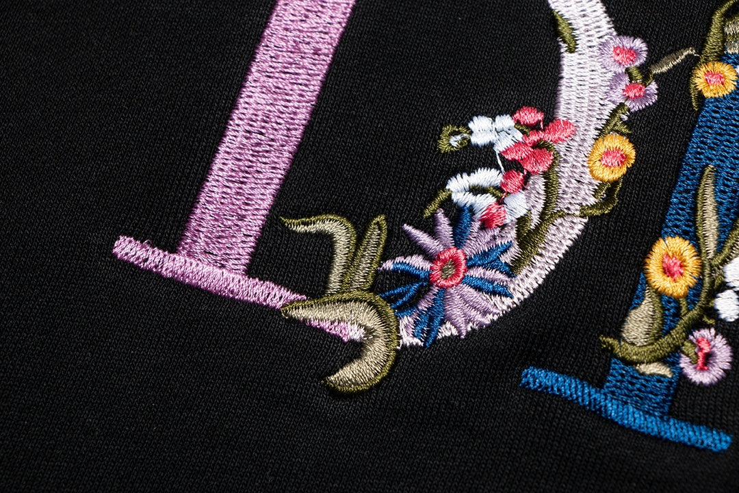 Flower embroidered sweatshirt